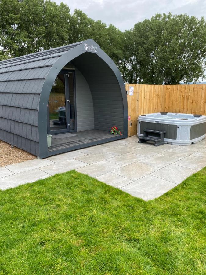 Mowbray Cottages & Glamping South Kilvington Buitenkant foto
